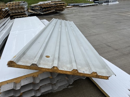 Insulated roof cladding - insulated,